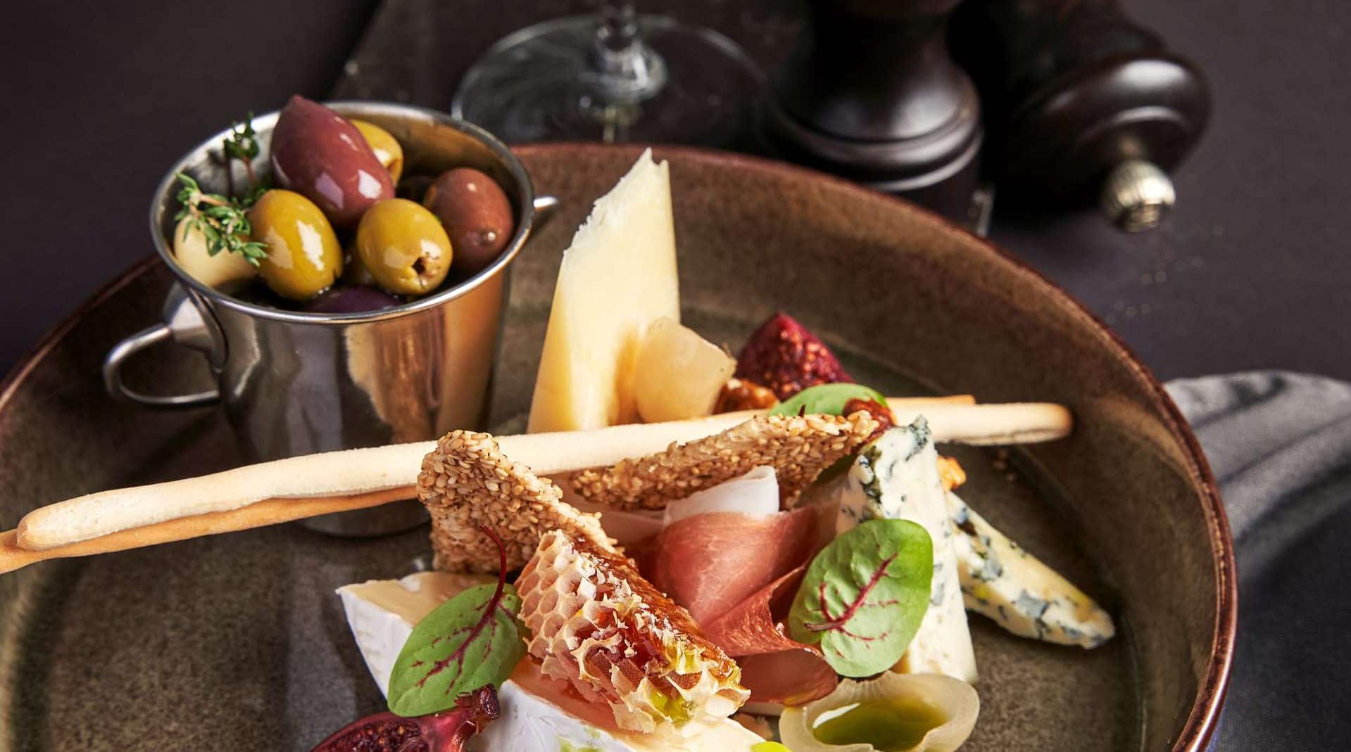 Radisson Blu Elizabete Hotel, Riga - Wine plate - Restaurant CUT