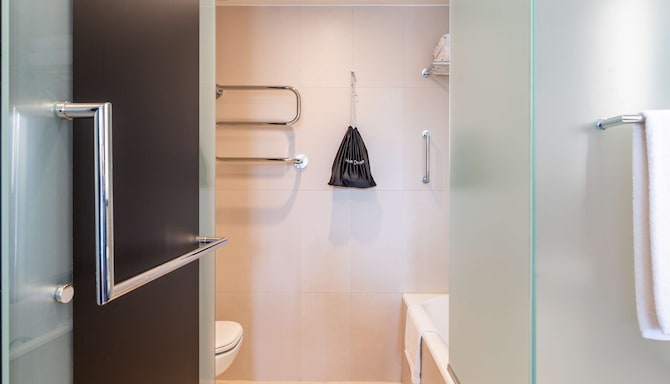 Radisson Blu Elizabete Hotel, Riga - Gjesterom bad