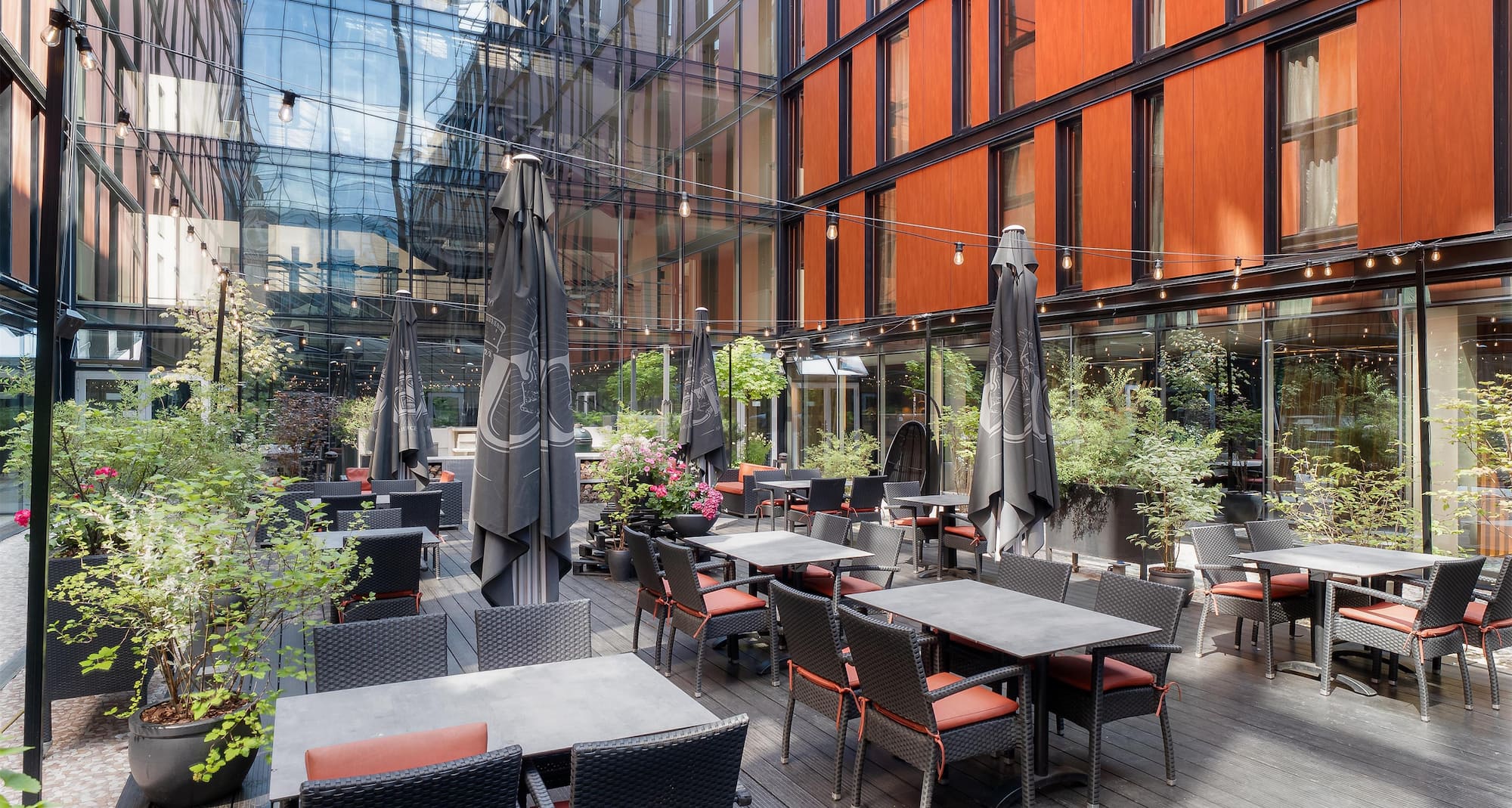 Radisson Blu Elizabete Hotel, Riga - Courtyard terrace