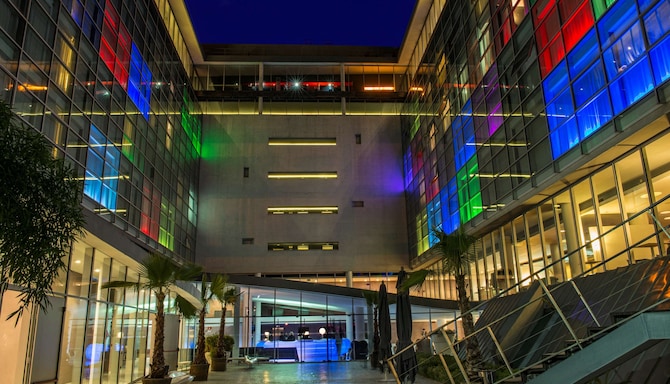 Radisson Blu es. Hotel, Rome - Courtyard Night