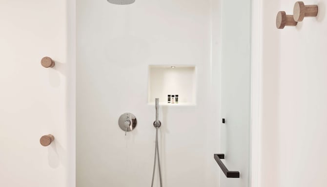 Radisson Blu Euphoria Resort, Mykonos - Standard Room_Bathroom
