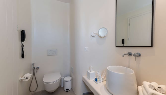 Radisson Blu Euphoria Resort, Mykonos - Superior Room with Jet Tub - Sea View_Bathroom