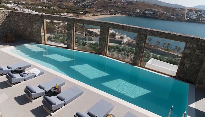 Radisson Blu Euphoria Resort, Mykonos - Pool Area