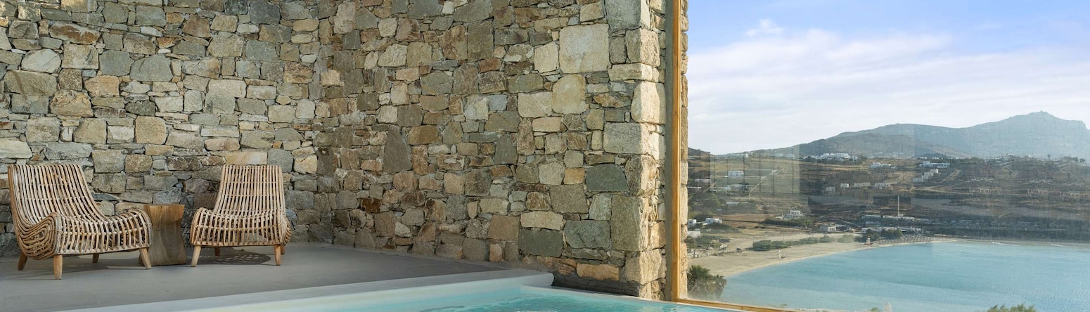 Radisson Blu Euphoria Resort, Mykonos - Pool Area