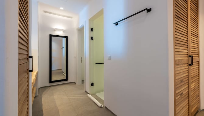 Radisson Blu Euphoria Resort, Mykonos - Deluxe Suite with Private Pool - Sea View_Bathroom