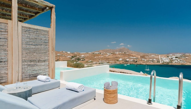 Radisson Blu Euphoria Resort, Mykonos - Junior Suite with Private Pool - Sea View_Outdoor Area