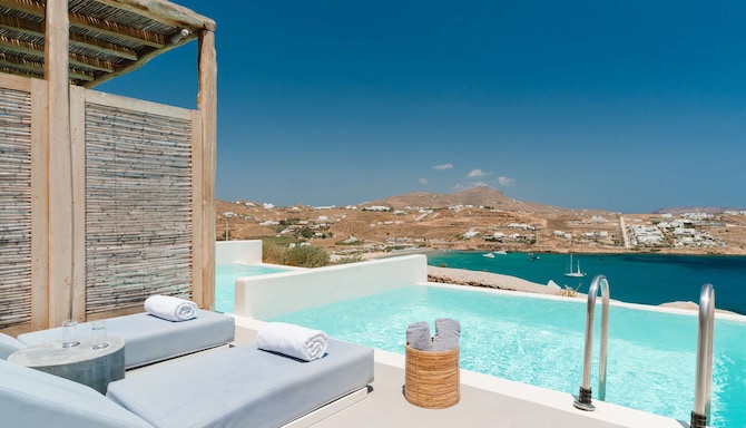 Radisson Blu Euphoria Resort, Mykonos - Junior Suite with Private Pool - Sea View_Outdoor Area