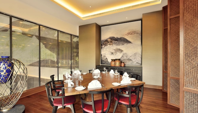 Radisson Blu Faridabad - Restaurant