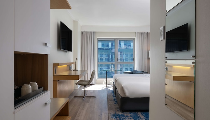 Radisson Blu Gautrain Hotel, Sandton Johannesburg - Standard twin room