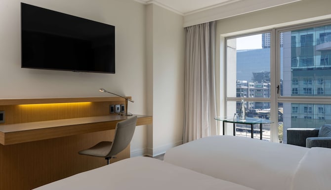 Radisson Blu Gautrain Hotel, Sandton Johannesburg - Standard twin room