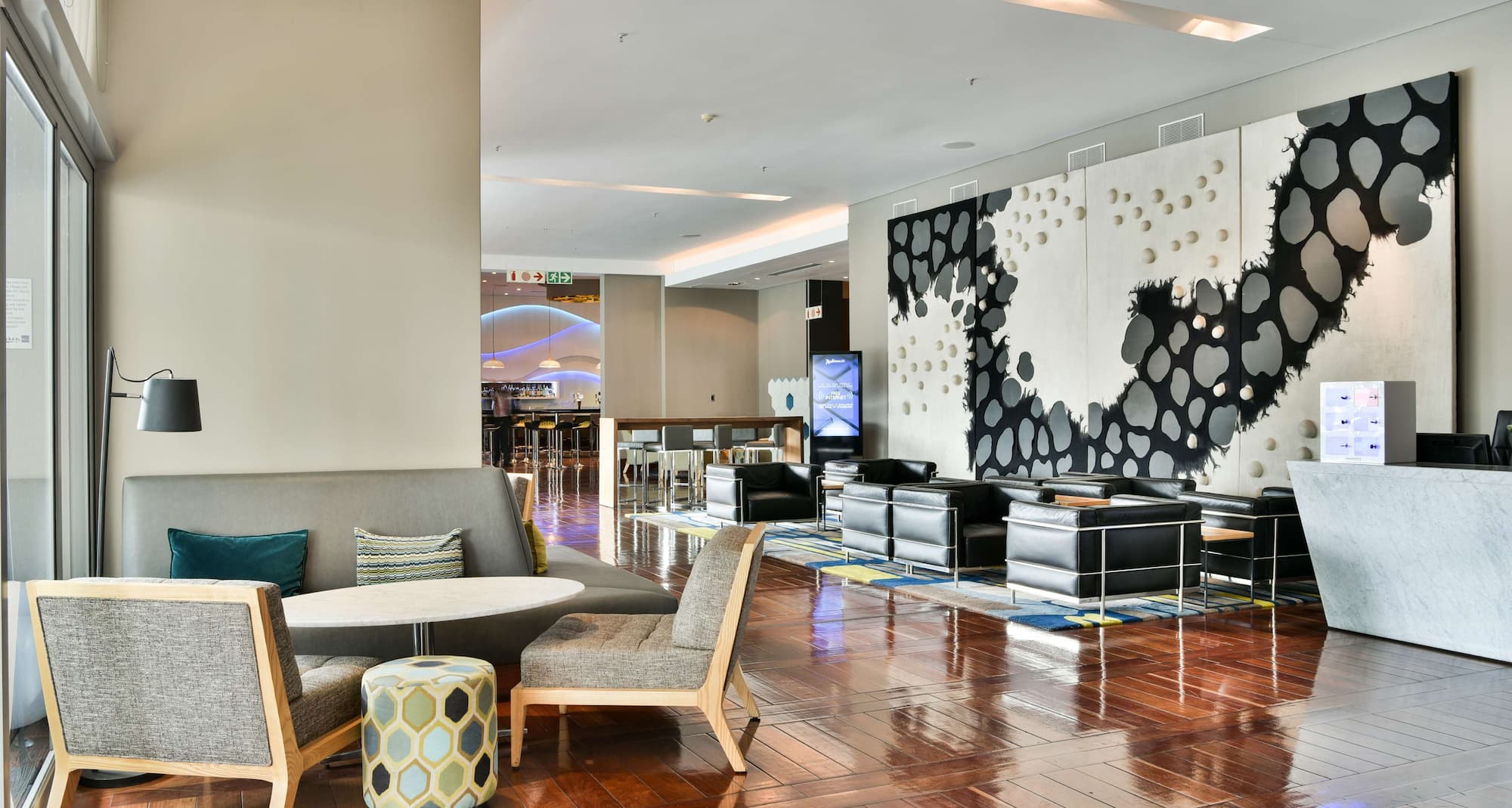 Radisson Blu Gautrain Hotel, Sandton Johannesburg - Lobby