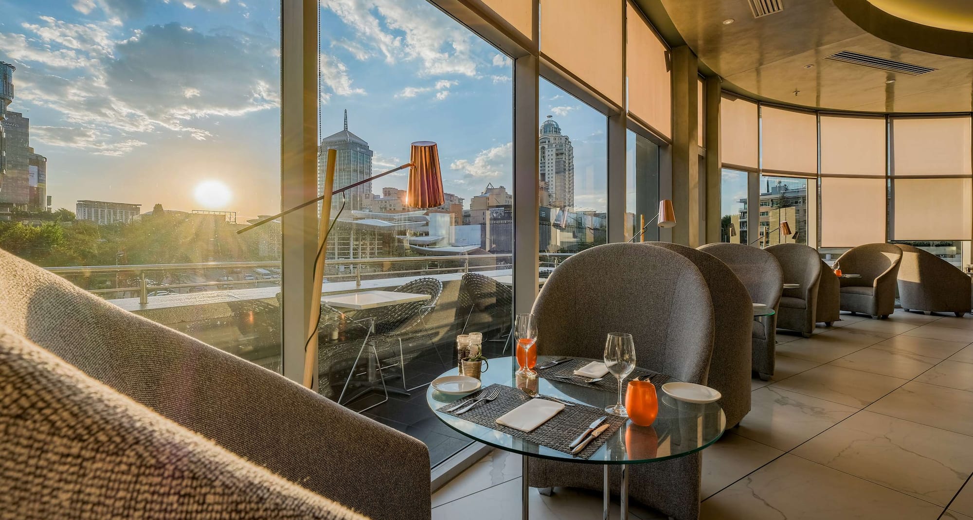 Radisson Blu Gautrain Hotel, Sandton Johannesburg - Restaurant