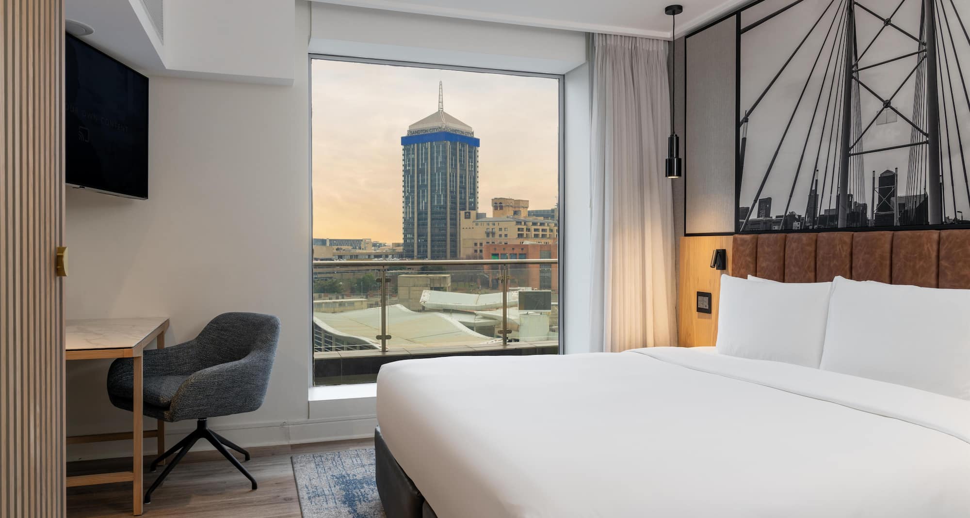 Radisson Blu Gautrain Hotel, Sandton Johannesburg - Suite Balcony