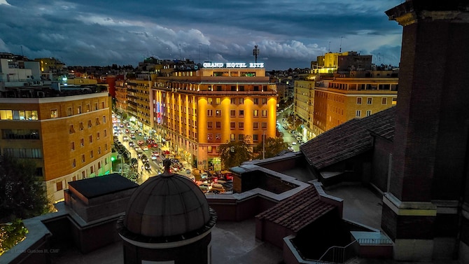 Radisson Blu GHR Hotel, Rome - Вид снаружи