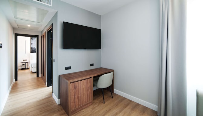 Radisson Blu GHR Hotel, Rome - Family Room