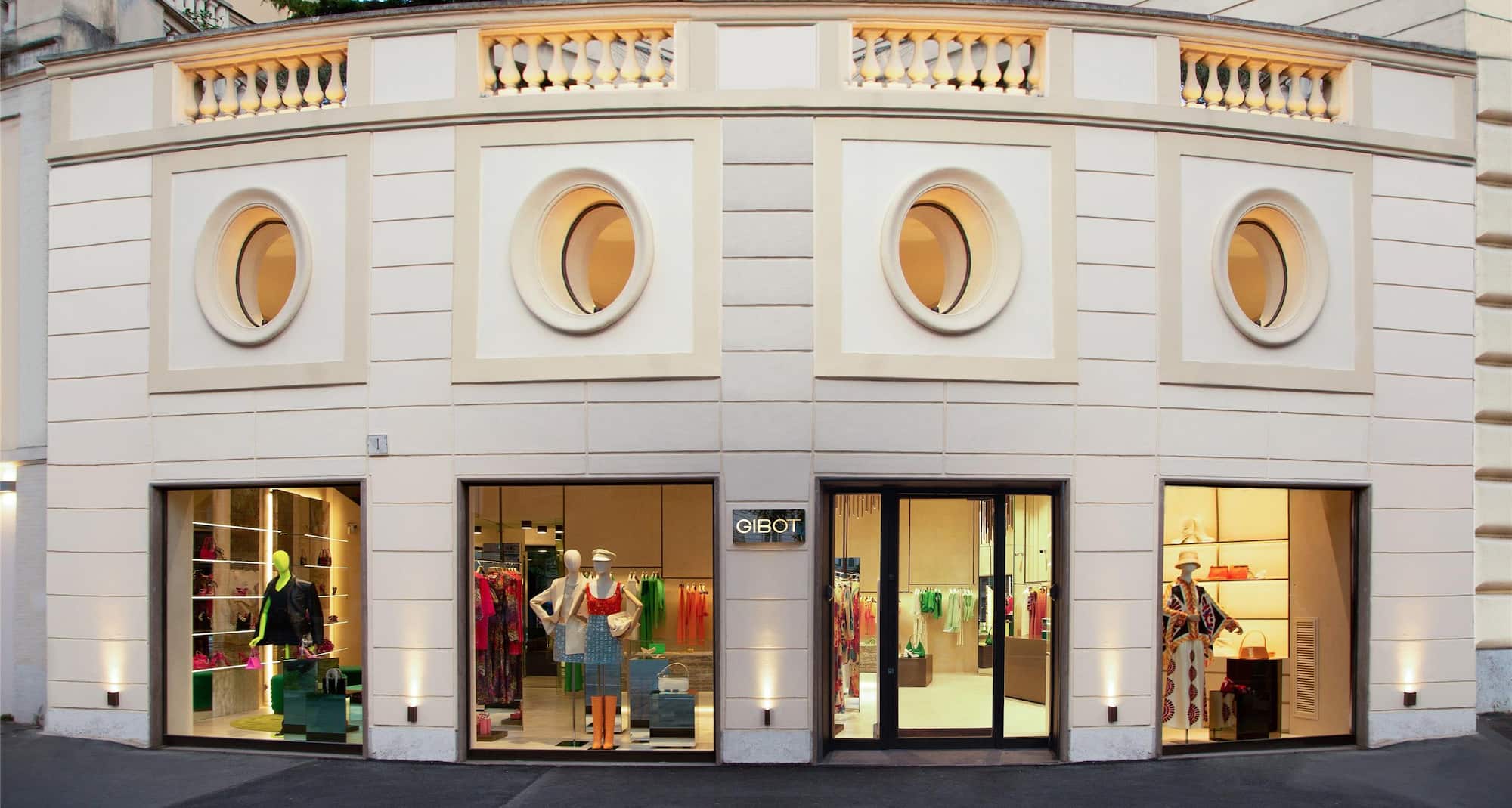 Radisson Blu GHR Hotel, Rome - Excellent shopping in the neighbourhood