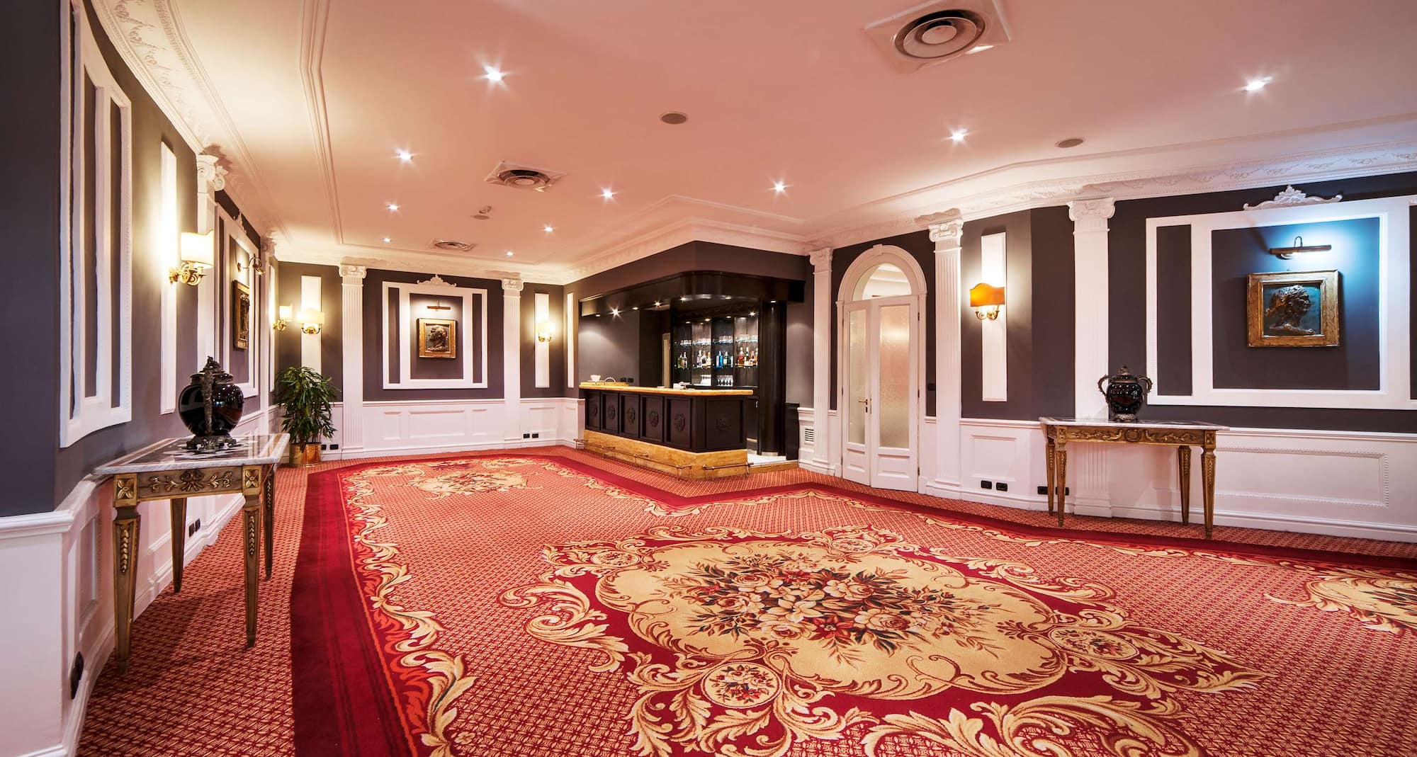 Radisson Blu GHR Hotel, Rome - bar de cesari