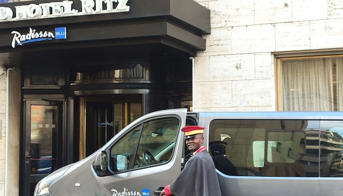 Radisson Blu GHR Hotel, Rome - shuttle service