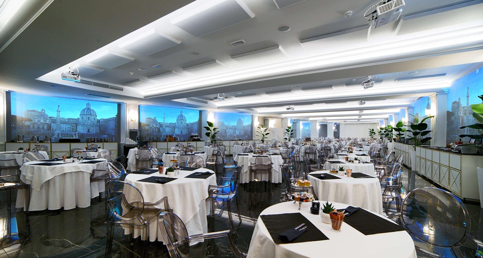 Radisson Blu GHR Hotel, Rome - Vista a 360° della sala per banchetti Holiday