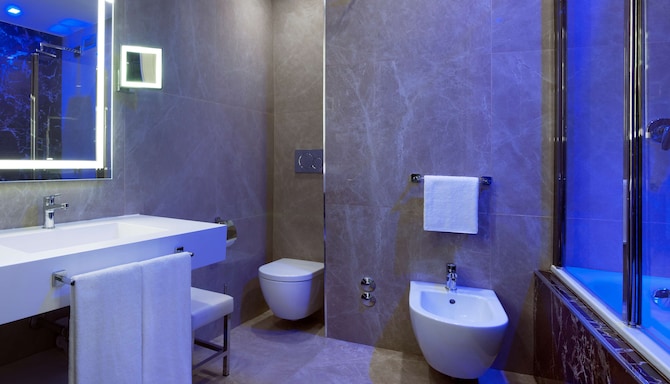 Radisson Blu GHR Hotel, Rome - Bagno in suite