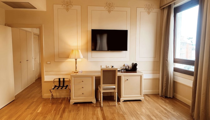 Radisson Blu GHR Hotel, Rome - Suite