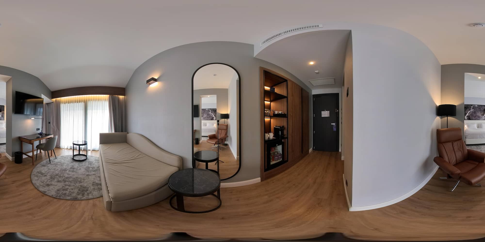 Radisson Blu GHR Hotel, Rome - Suite bedroom