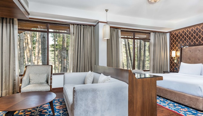 Radisson Blu Golf View Resort Pahalgam - Junior Suite in Huts - Studio Type