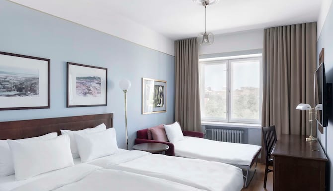 Radisson Blu Grand Hotel Tammer, Tampere - Family Room with extra bed