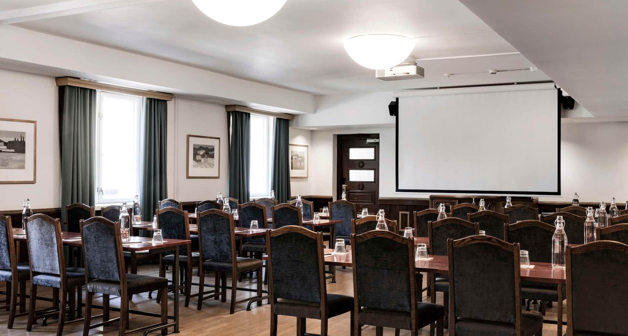 Radisson Blu Grand Hotel Tammer, Tammerfors - Cabinet of Technology Society