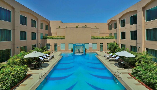 Radisson Blu Haridwar - Swimming Pool