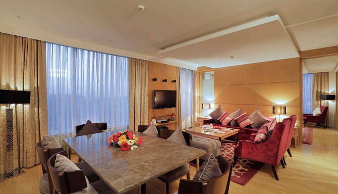 Radisson Blu Haridwar - Presidential Suite