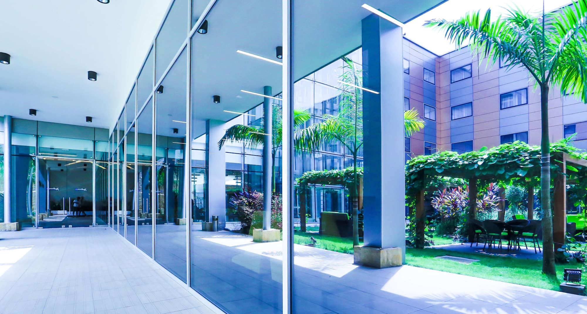Radisson Blu Hotel, Abidjan Airport - Lobby