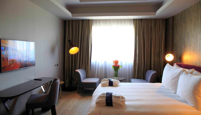 Radisson Blu Hotel, Abidjan Airport - Presidential Suite