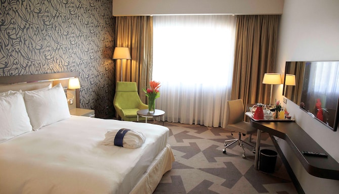 Radisson Blu Hotel, Abidjan Airport - Business Class Room