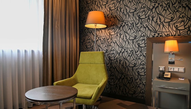 Radisson Blu Hotel, Abidjan Airport - Guest room