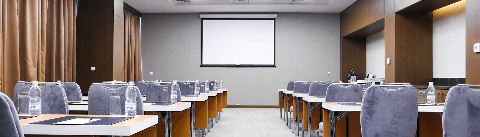 Radisson Blu Hotel, Abidjan Airport - Meeting Room