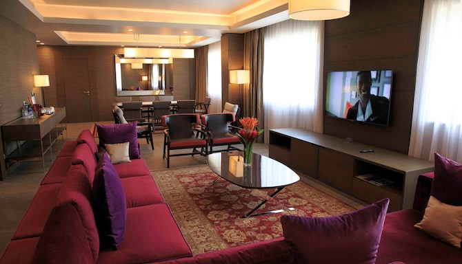 Radisson Blu Hotel, Abidjan Airport - Presidential Suite