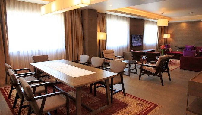 Radisson Blu Hotel, Abidjan Airport - Presidential Suite