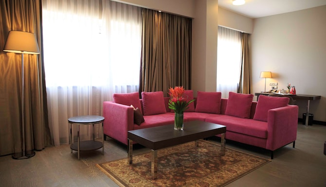 Radisson Blu Hotel, Abidjan Airport - Junior Suite