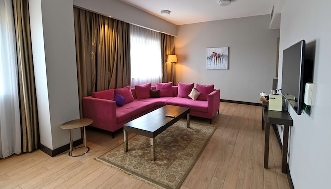 Radisson Blu Hotel, Abidjan Airport - Premium Suite