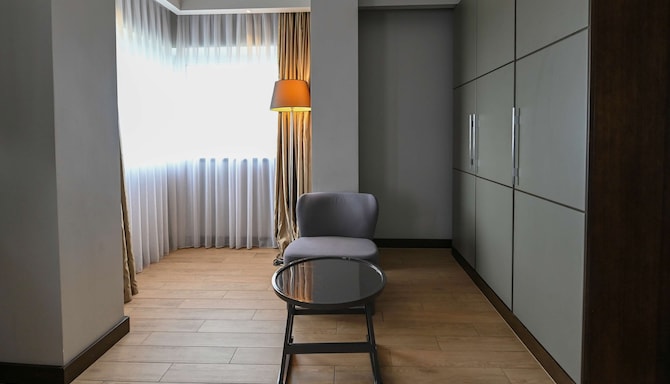 Radisson Blu Hotel, Abidjan Airport - Premium Suite