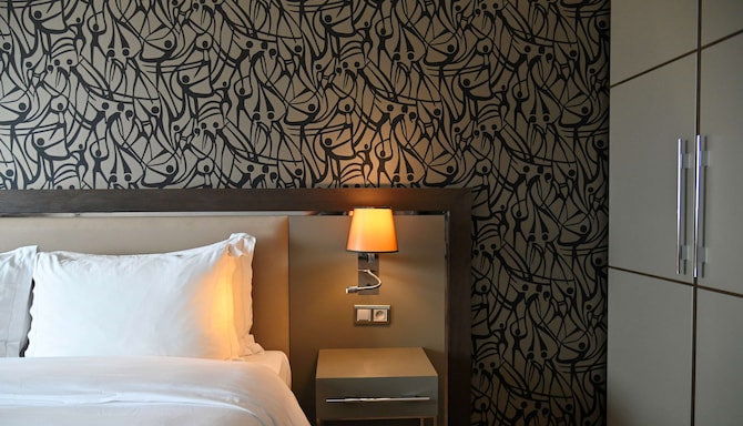 Radisson Blu Hotel, Abidjan Airport - Suite