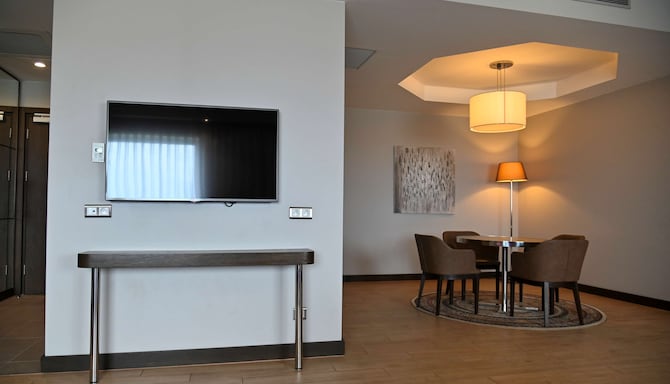 Radisson Blu Hotel, Abidjan Airport - Premium Suite