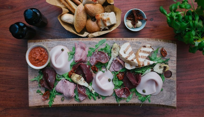 Radisson Blu Hotel, Abu Dhabi Yas Island - Restaurant Filini Garden Food