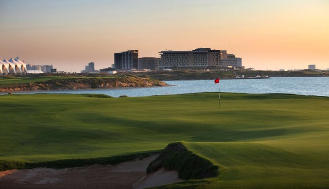 Radisson Blu Hotel, Abu Dhabi Yas Island - Golf course