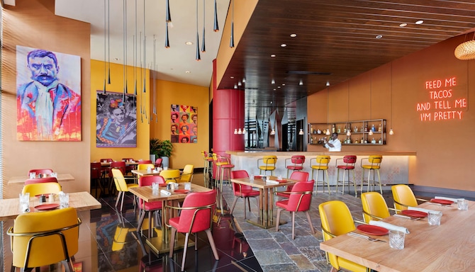 Radisson Blu Hotel, Abu Dhabi Yas Island - Amerigos
