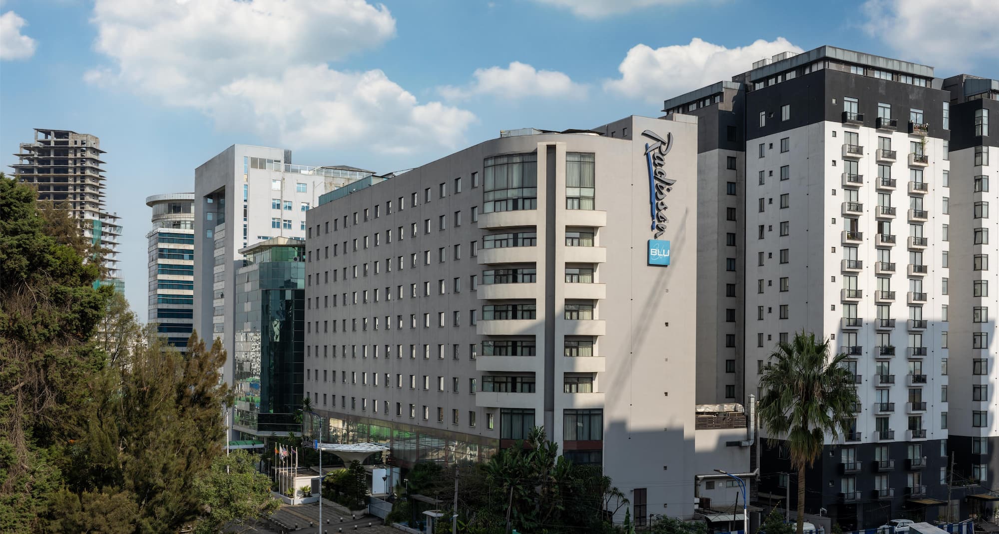 Radisson Blu Hotel, Addis Ababa - Exterior daylight