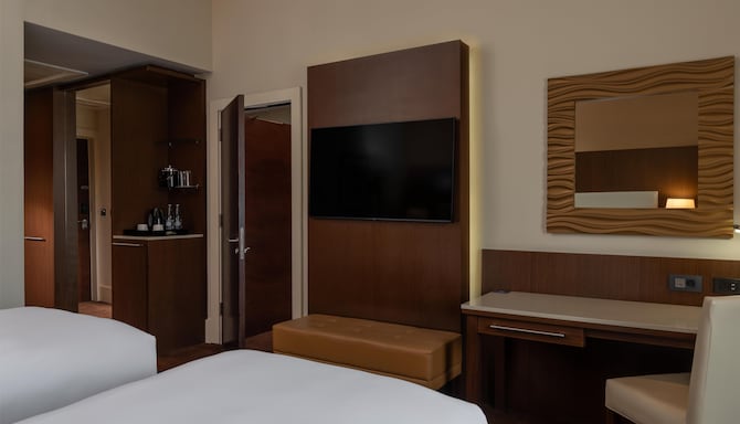 Radisson Blu Hotel, Addis Ababa - Family Connecting Room