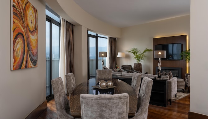 Radisson Blu Hotel, Addis Ababa - Presidential Suite