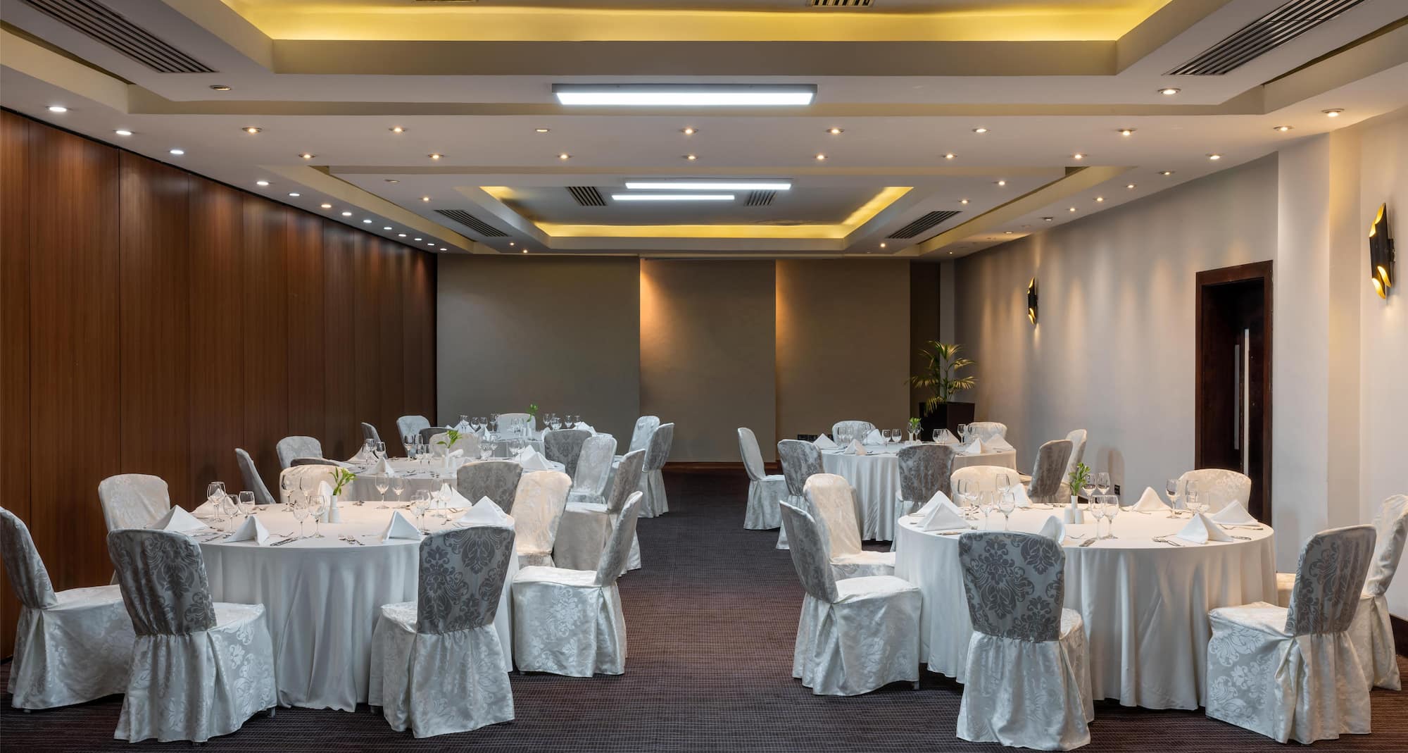 Radisson Blu Hotel, Addis Ababa - Sholla Meeting Room Weeding Setup